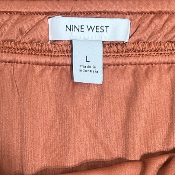 Nine West size L Pleated Smocked tank brown ikat leopard print - Picture 6 of 9